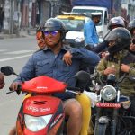 ट्राफिक प्रहरीले अब हात मिलाउन नपाउने, ‘नमस्कार’ मात्र गर्न निर्देशन