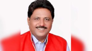 दुर्घटना गराउने ट्याक्टर बचाउन पूर्वप्रदेश सांसदद्वारा प्रहरीमाथि आक्रमणः भाञ्जा र भतिज पक्राउ