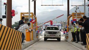 सात वर्षपछि खुलेको नागढुंगा सुरुङ, हराएको ओलीको शिलालेख फिर्ता राख्ने सरकारको घोषणा