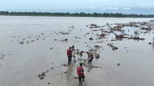 भोटेकोशी बाढीमा बगेका ७२ शव नारायणीबाट सेनाले निकाल्यो