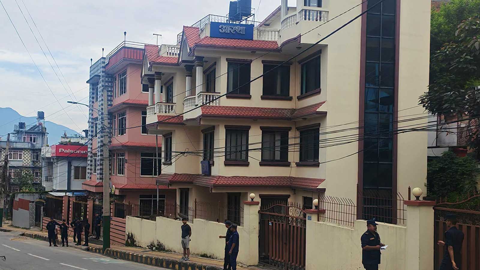 पत्रकार पक्राउपछि जनआस्था कार्यालयमा प्रहरी छापा, कम्प्युटर र विद्युतीय उपकरण नियन्त्रणमा