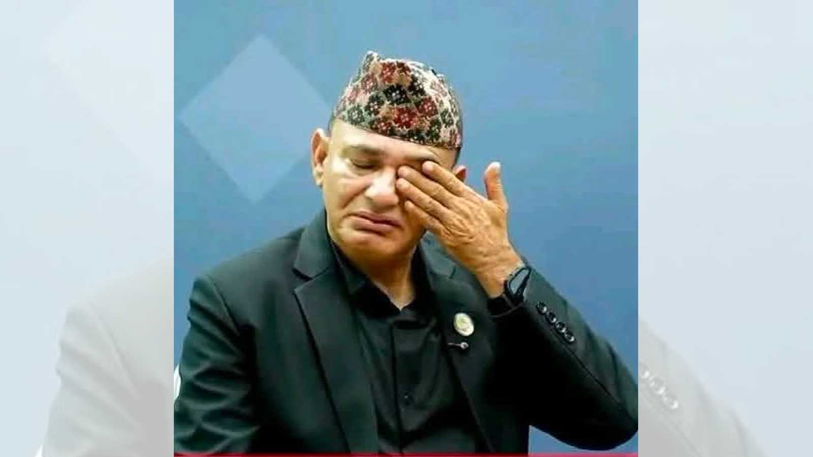 राजुनाथ पाण्डेलाई महेश बस्नेतको कटाक्षः ‘जनताको आँसु झार्नेहरू अहिले आफ्नै आलोचनामा भकानिए’