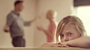 फेसबुकको एक क्लिकले भत्कायो १२ वर्षको वैवाहिक सम्बन्ध, २ सन्तान खोसिए, पारिवारिक जीवन तहसनहस