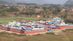भोटेकोशी बाढीले कारागार भत्काउँदा ५० कैदीबन्दी भागे, यसरी भयो नियन्त्रण