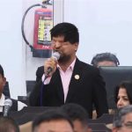 आफ्नै सरकारलाई रमेश प्रसाईंको ऐनाः ‘महँगीले हामीजस्ताको ढाड सेकियो त’