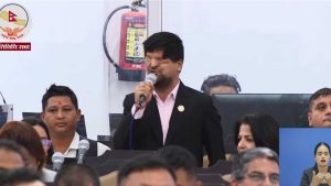 आफ्नै सरकारलाई रमेश प्रसाईंको ऐनाः ‘महँगीले हामीजस्ताको ढाड सेकियो त’