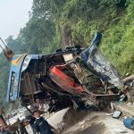 दाउन्नेमा यात्रुवाहक बस दुर्घटना, ६ जनाको मृत्यु, १२ घाइते